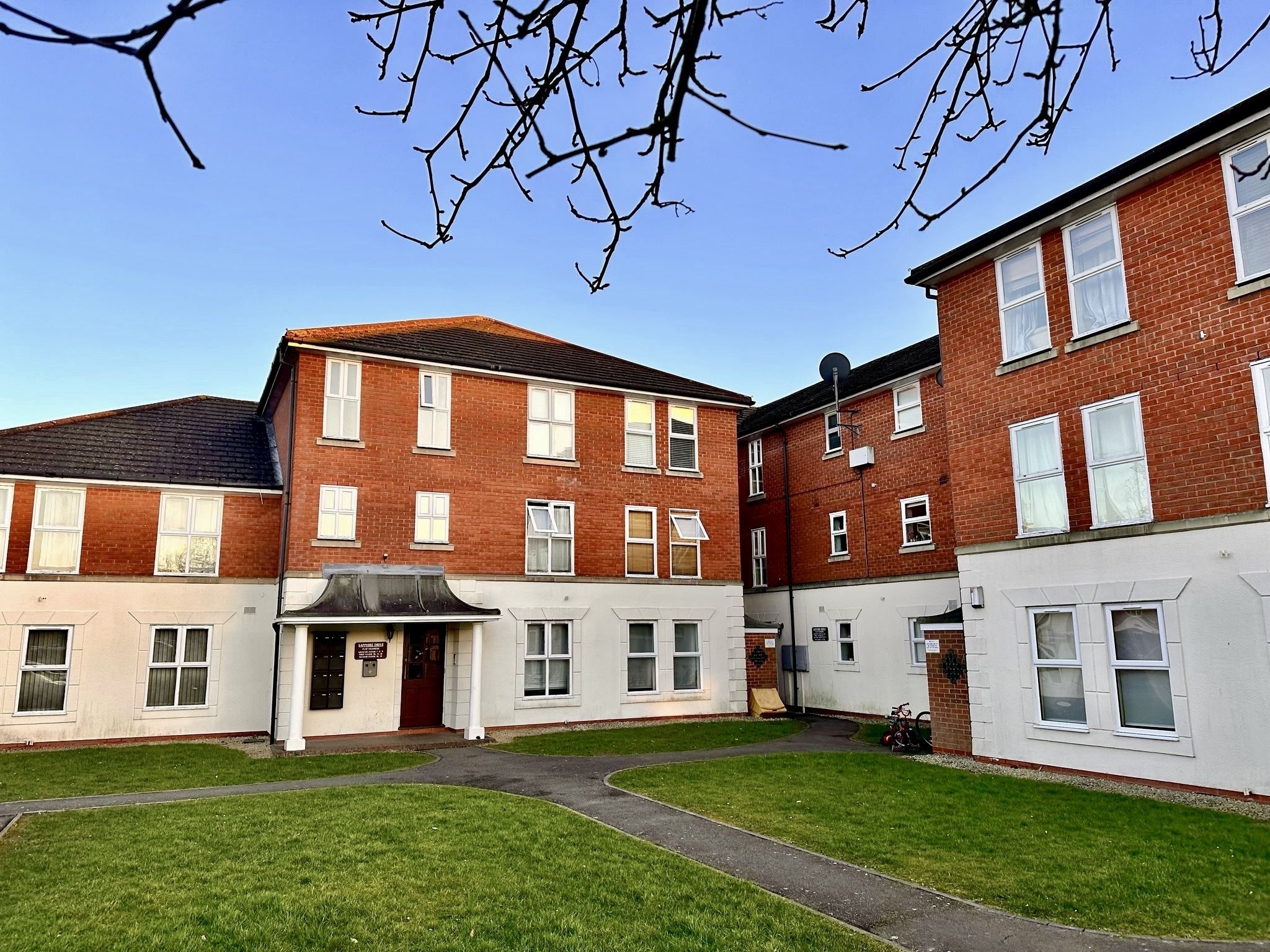 Flat Sapphire Drive in Royal Leamington Spa