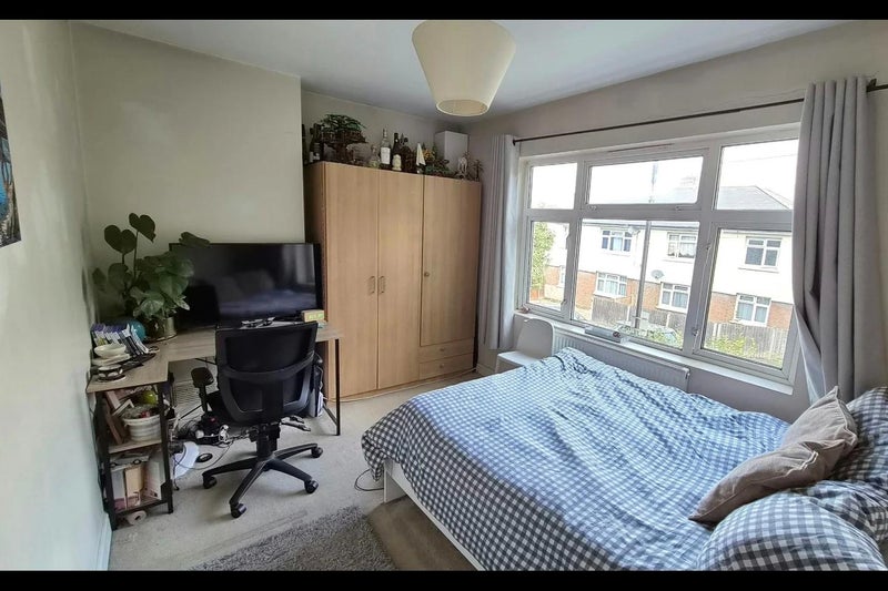 Room Cedar Grove in Greater London