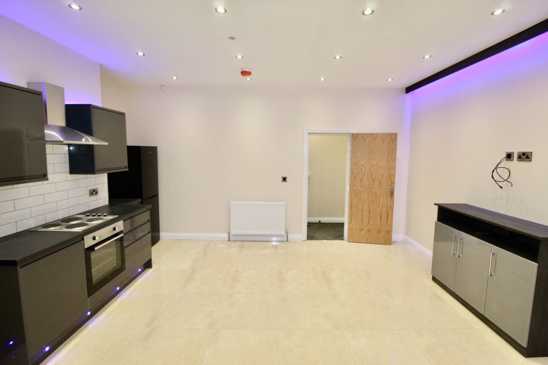 Flat Ashwood Terrace in Leeds