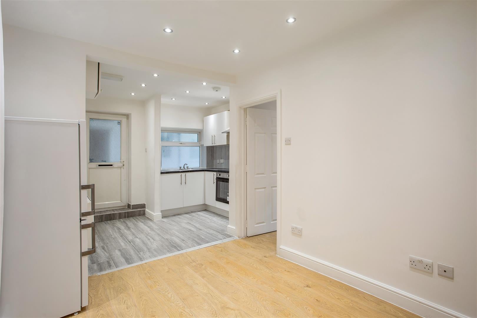 Flat Windsor Road in Greater London