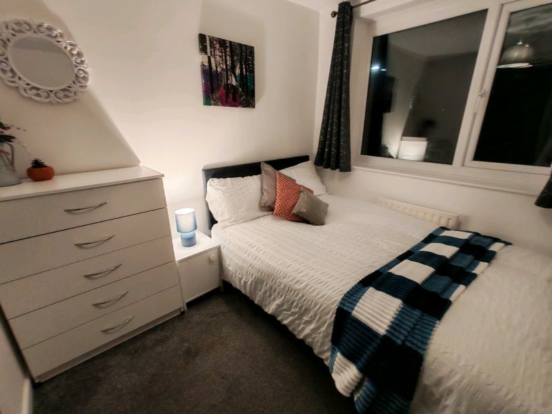 Room Walker Road in Newcastle upon Tyne