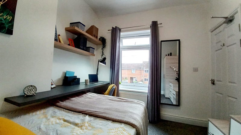 Room Lovely Lane in Warrington