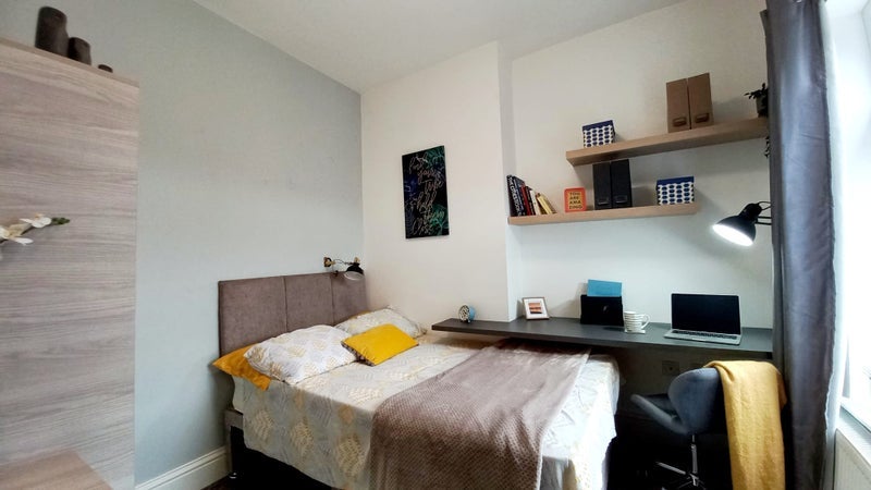 Room Lovely Lane in Warrington