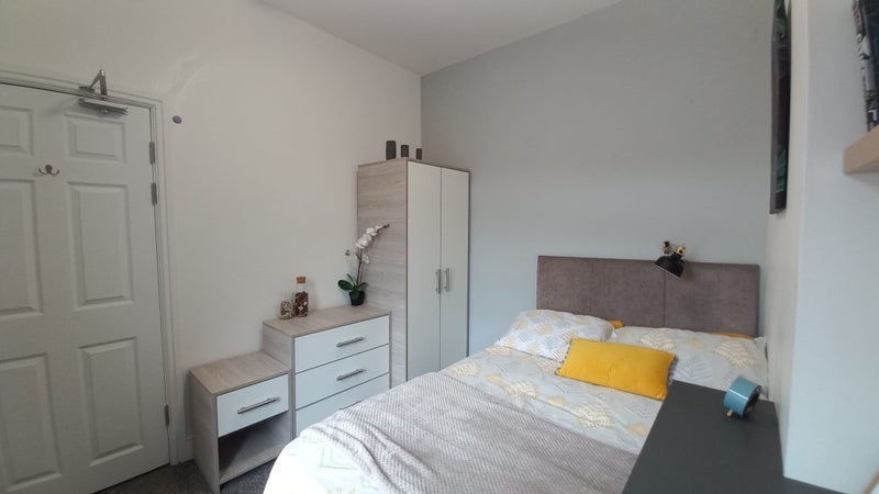 Room Lovely Lane in Warrington