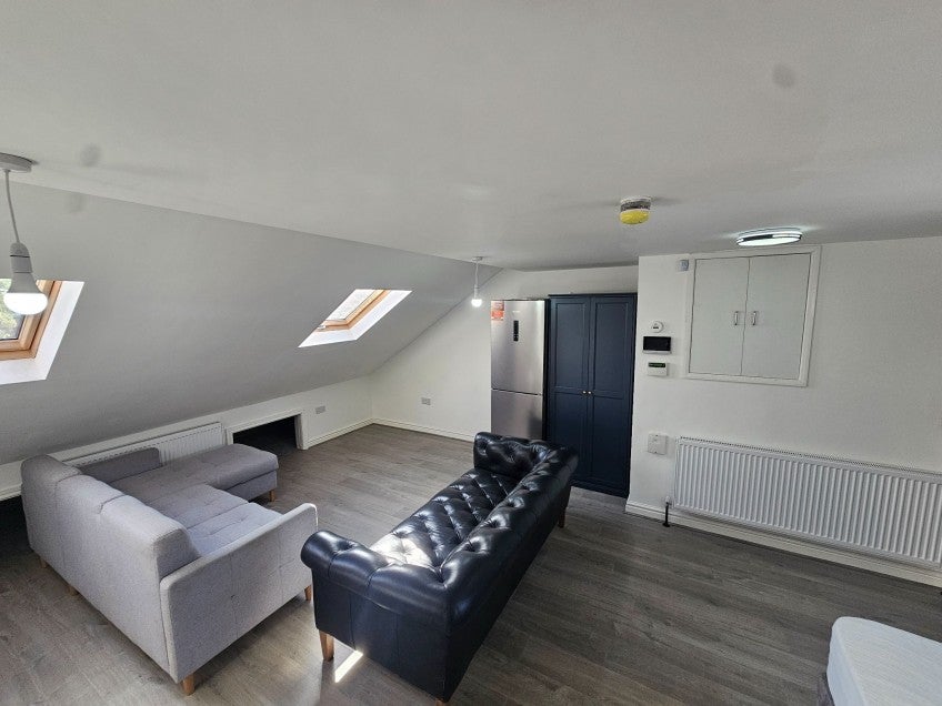 Flat Hathersage Road in Manchester