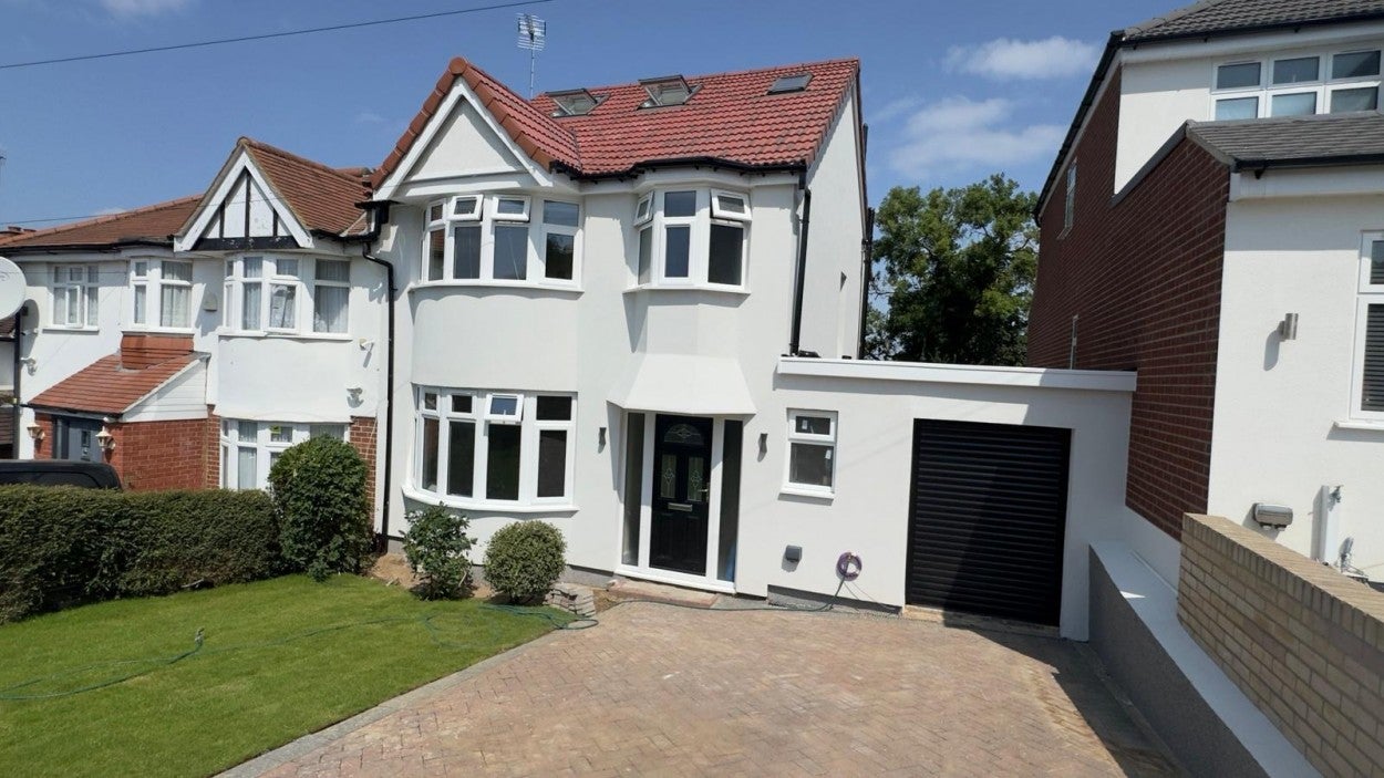 House Uxendon Hill in Greater London