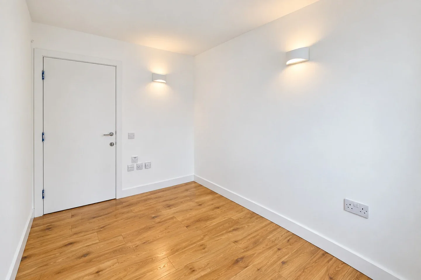 Flat Murray Grove in Greater London