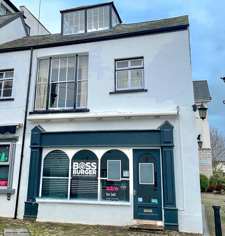 Flat Agincourt Square in Monmouth