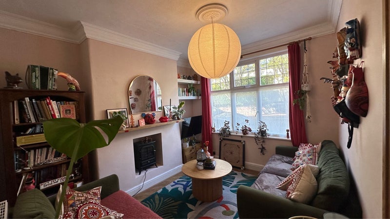 Room Hawthorn Mount in Leeds