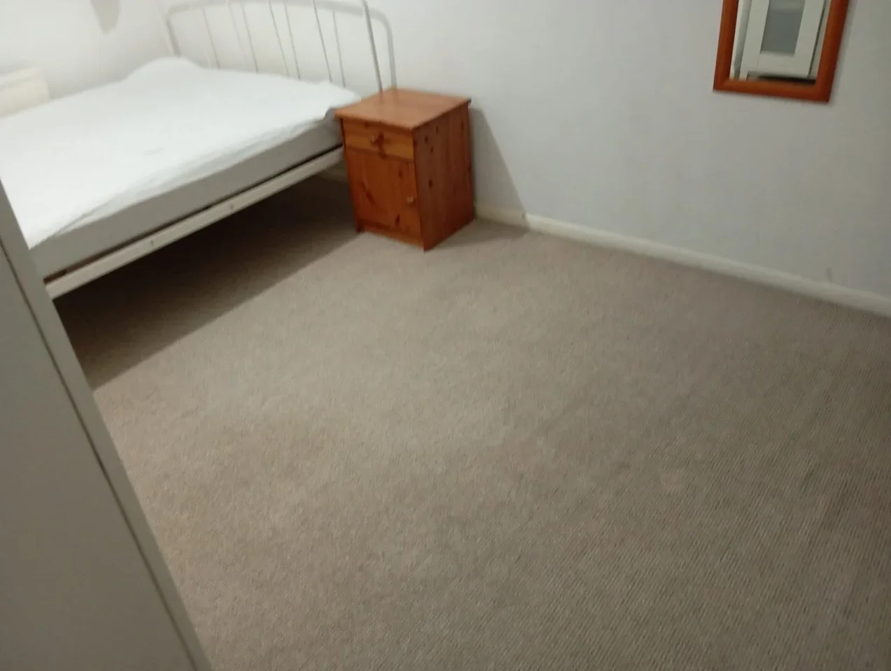 Flat Alma Street in Greater London