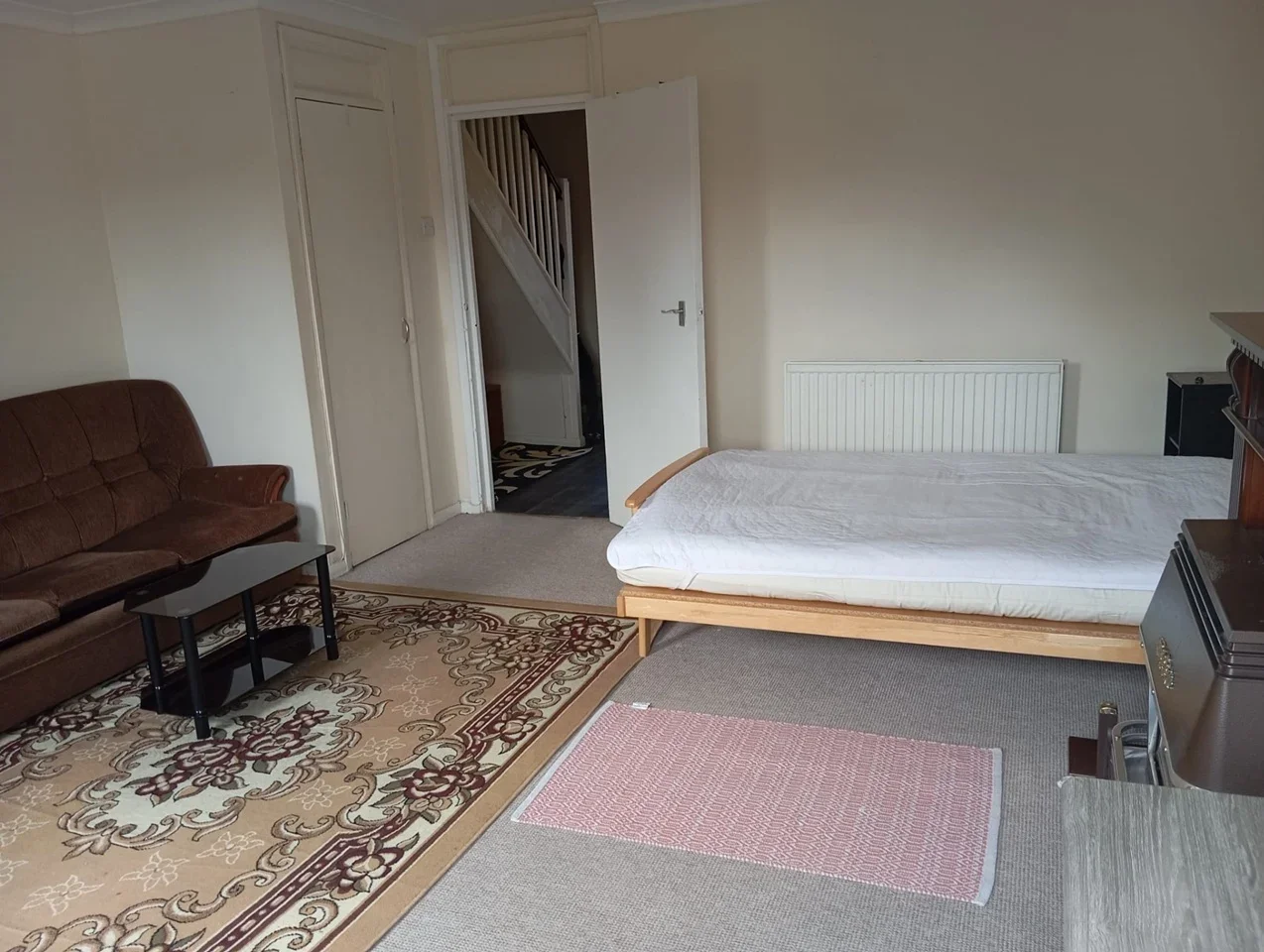 Flat Alma Street in Greater London