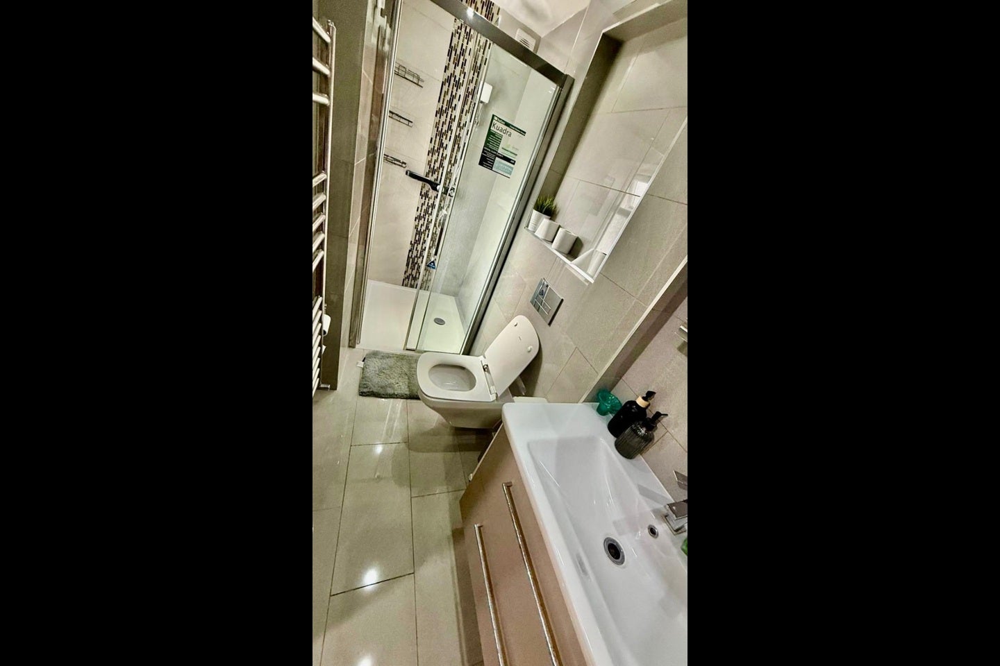 Flat Southdown Crescent in Greater London