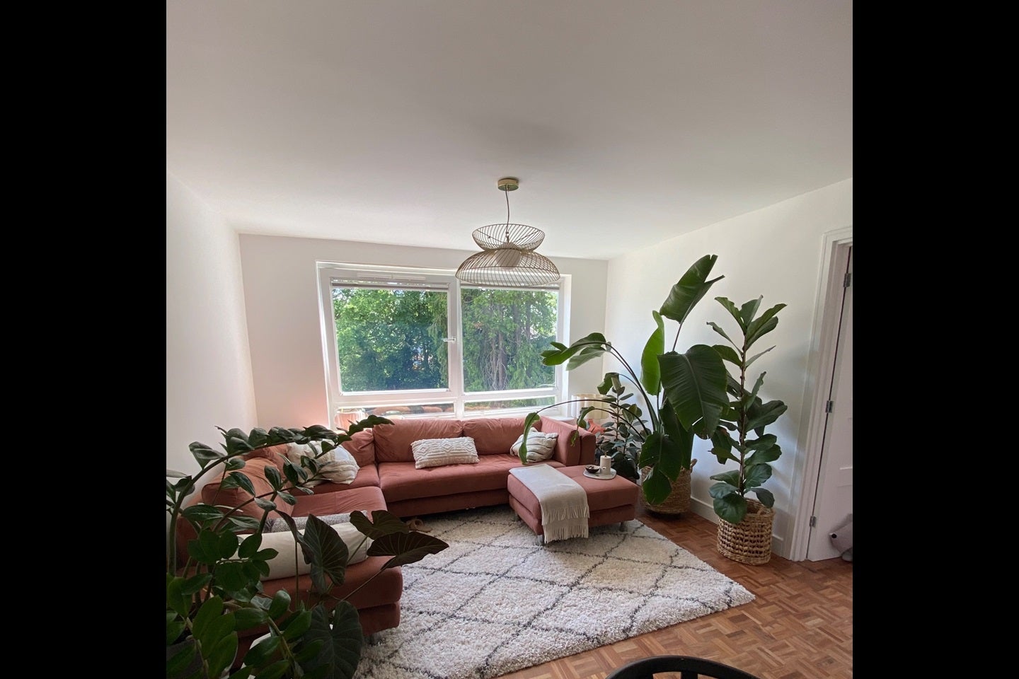 Flat Epsom Road in Greater London