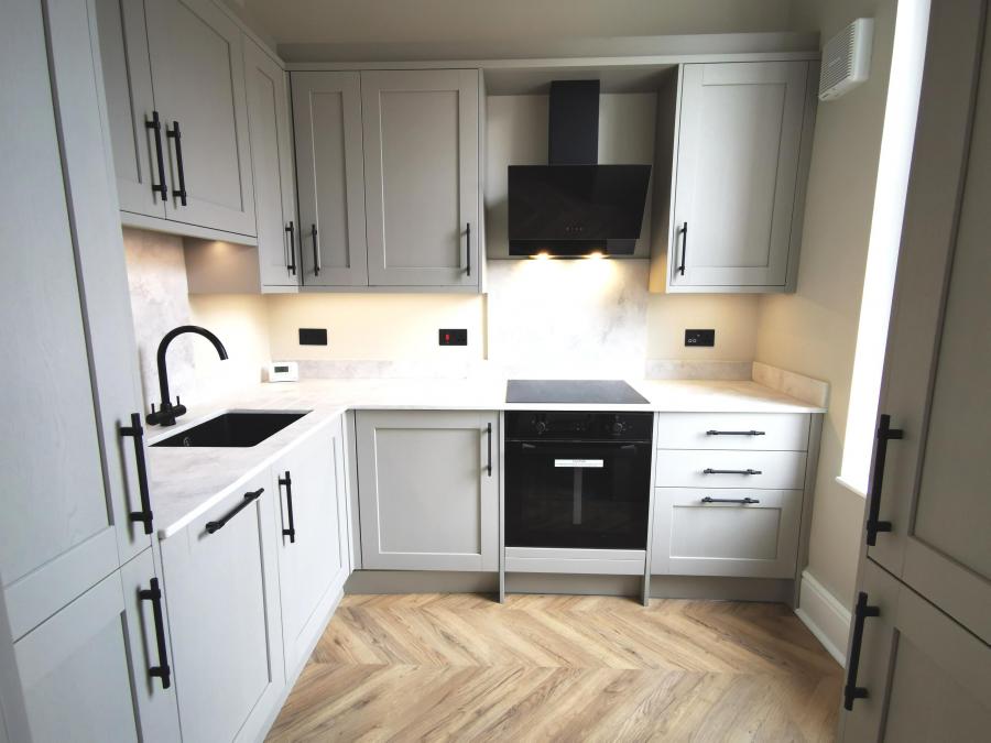 Flat Lambton Road in Newcastle upon Tyne