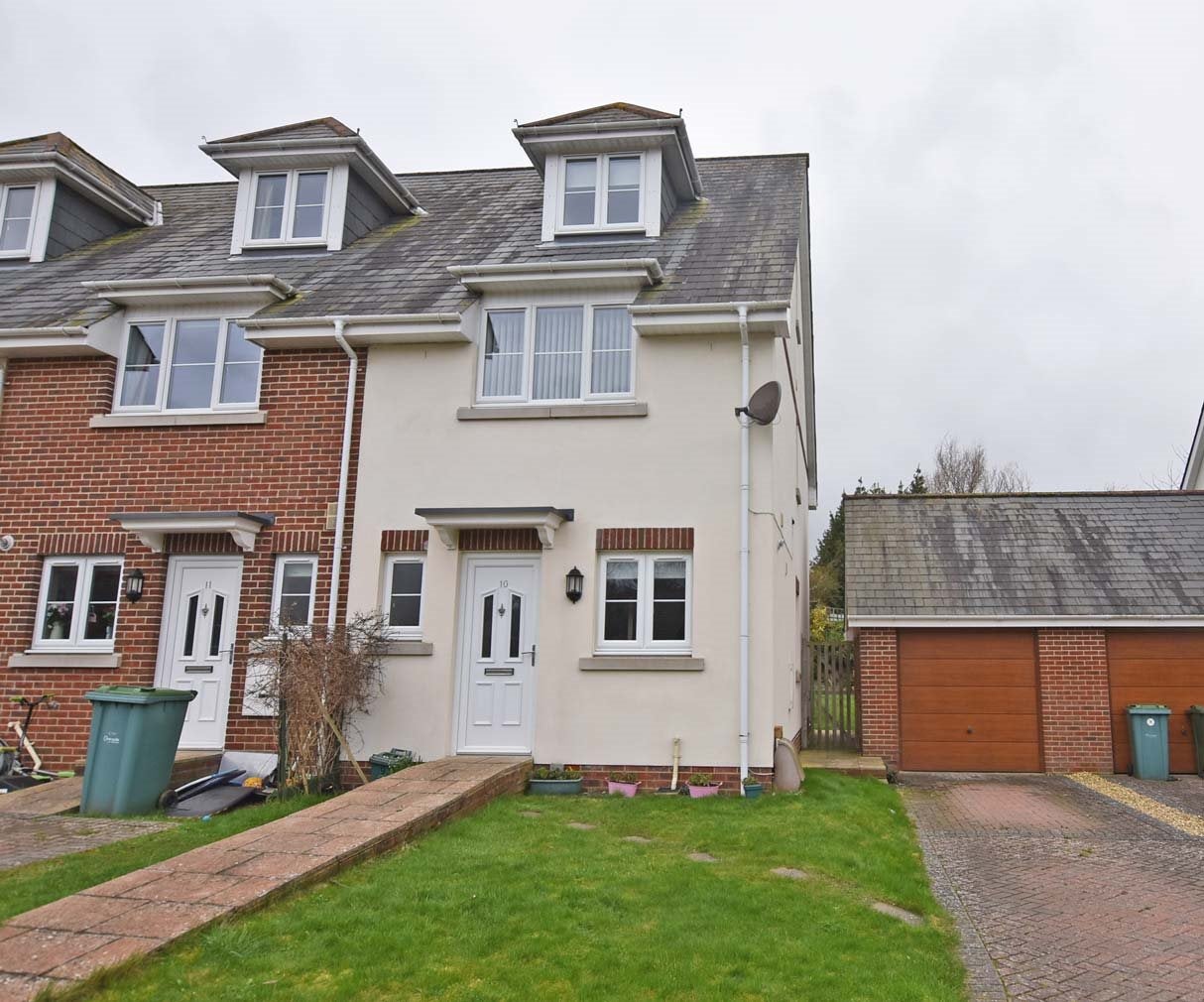 House Binstead Road in Ryde