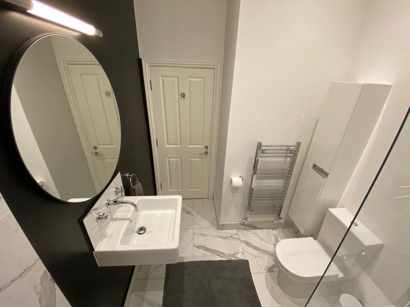 Room Brodrick Road in Greater London