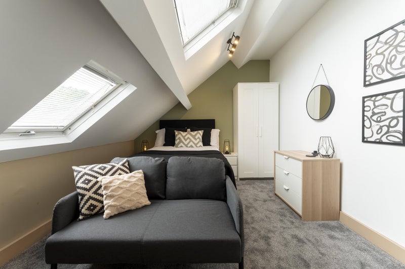 Room Morris Lane in Leeds