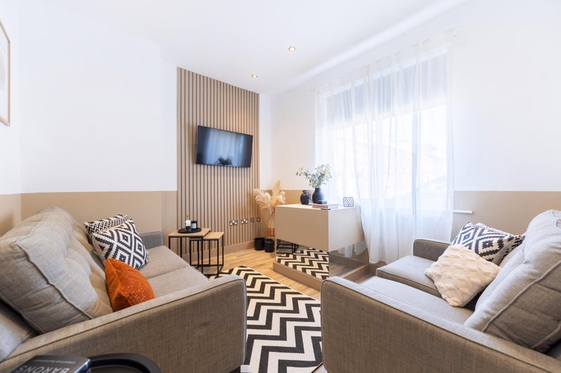 Room Morris Lane in Leeds