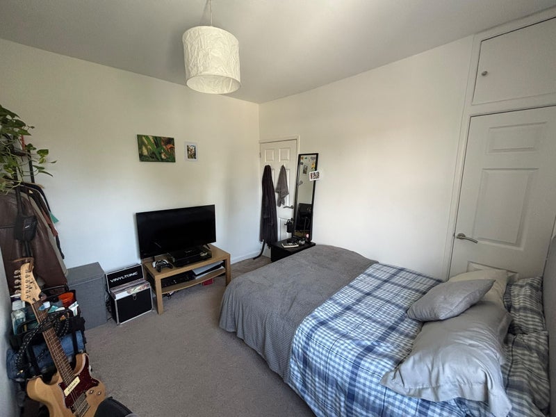 Room Highbury Road in Bristol
