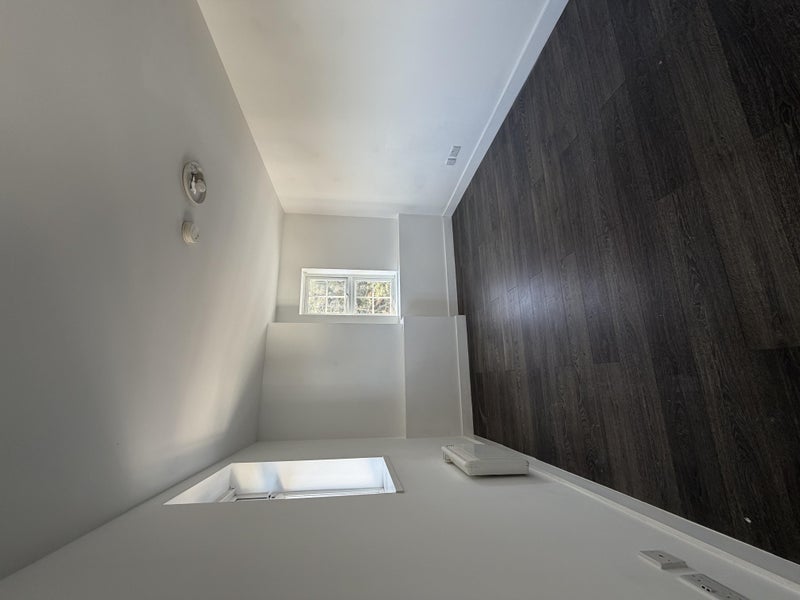 Flat Warwick Road in Greater London