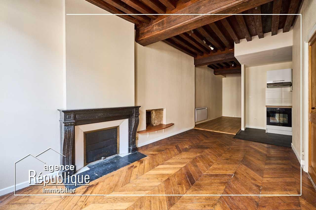 Flat Rue Thurot in Nuits-Saint-Georges