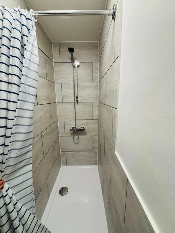 Room Waynflete Square in Greater London