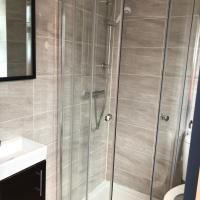 Room Froissart Road in Greater London
