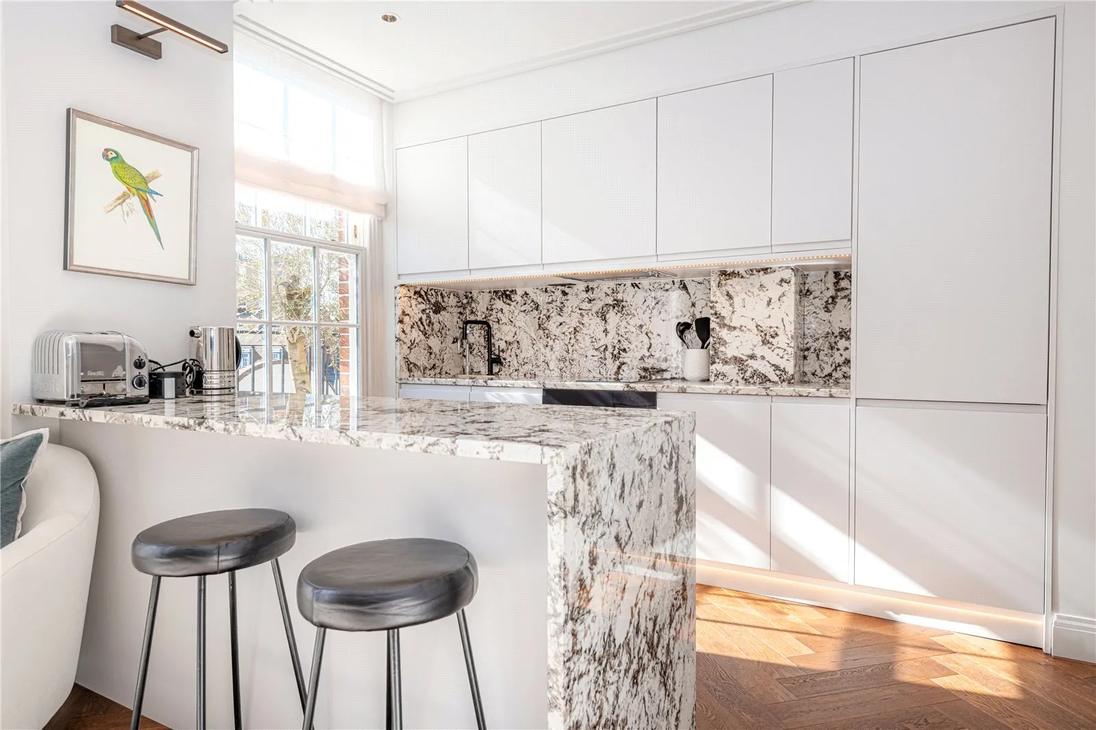 Flat Berkeley Square in City of Westminster