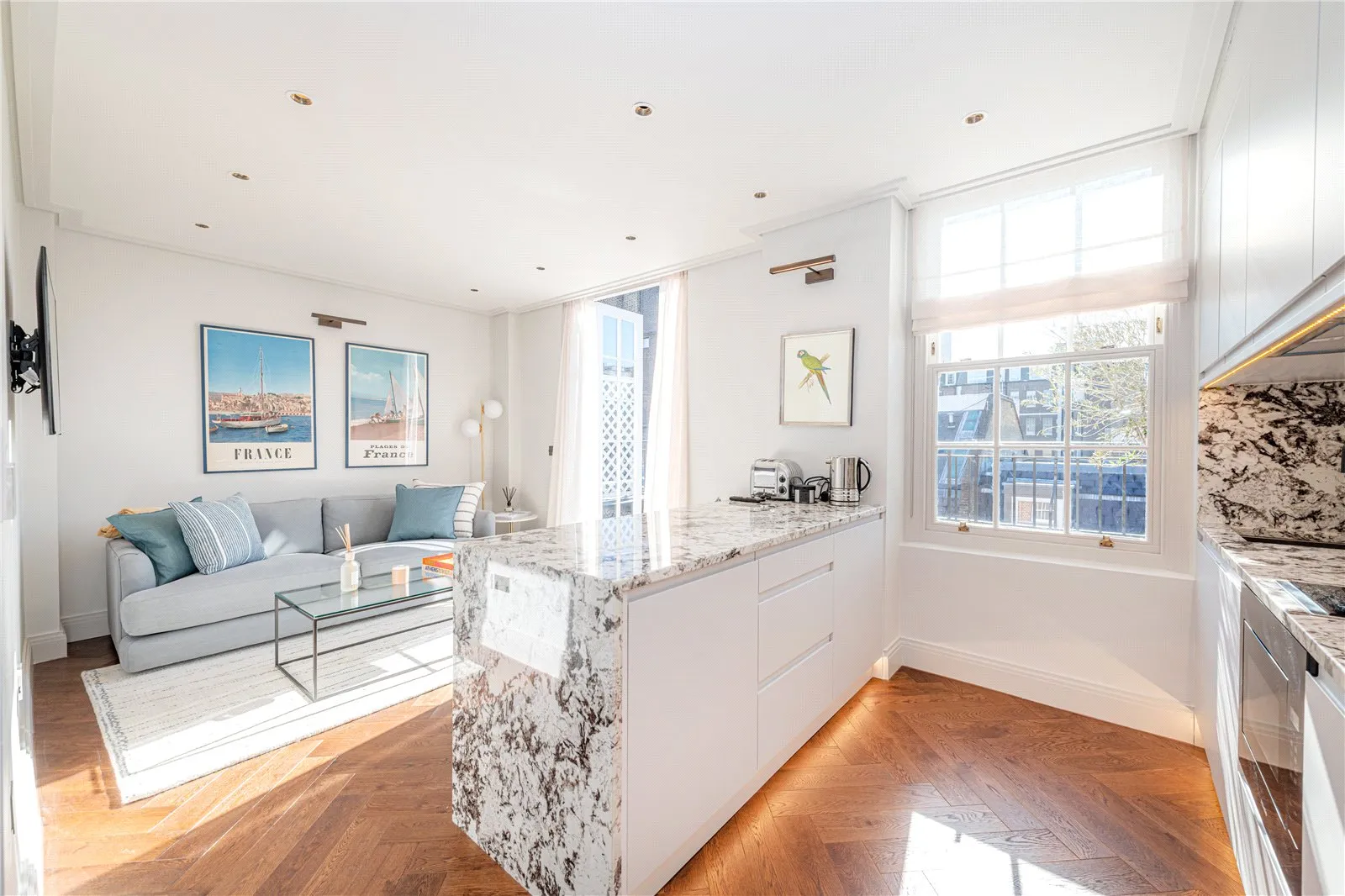 Flat Berkeley Square in City of Westminster