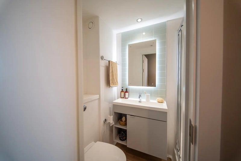 Room Trundley's Road in Greater London