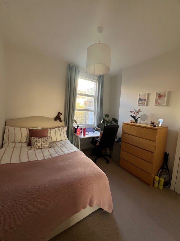Room Bulwer Street in Greater London