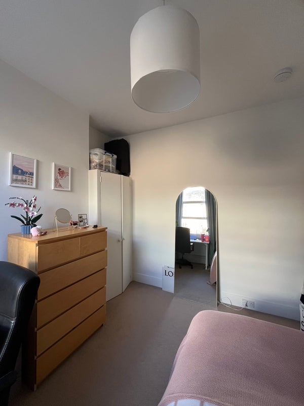 Room Bulwer Street in Greater London