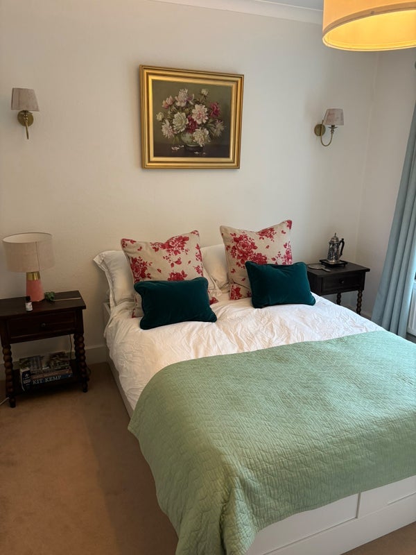 Room Bulwer Street in Greater London