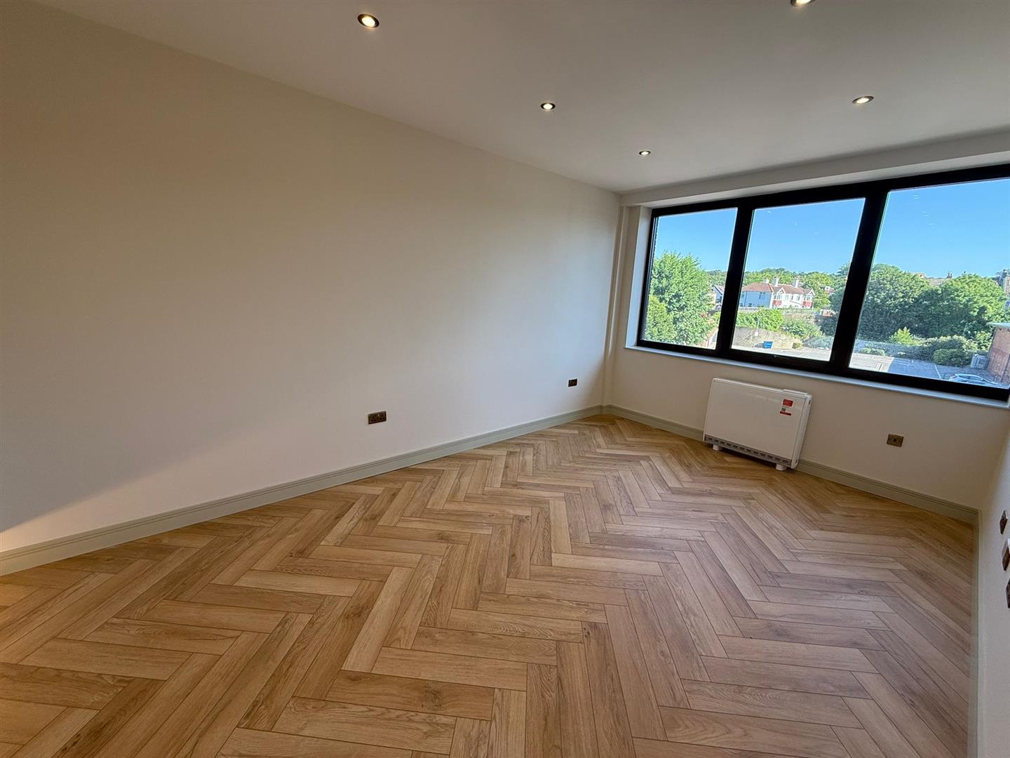 Flat Davigdor Road in Hove