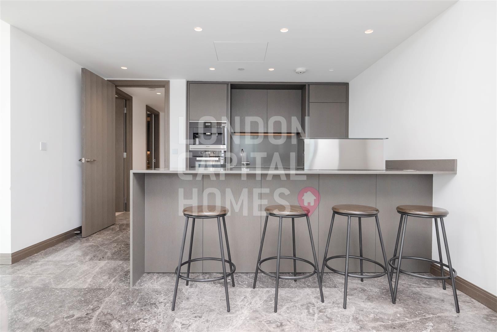 Flat Blackfriars Road in Greater London