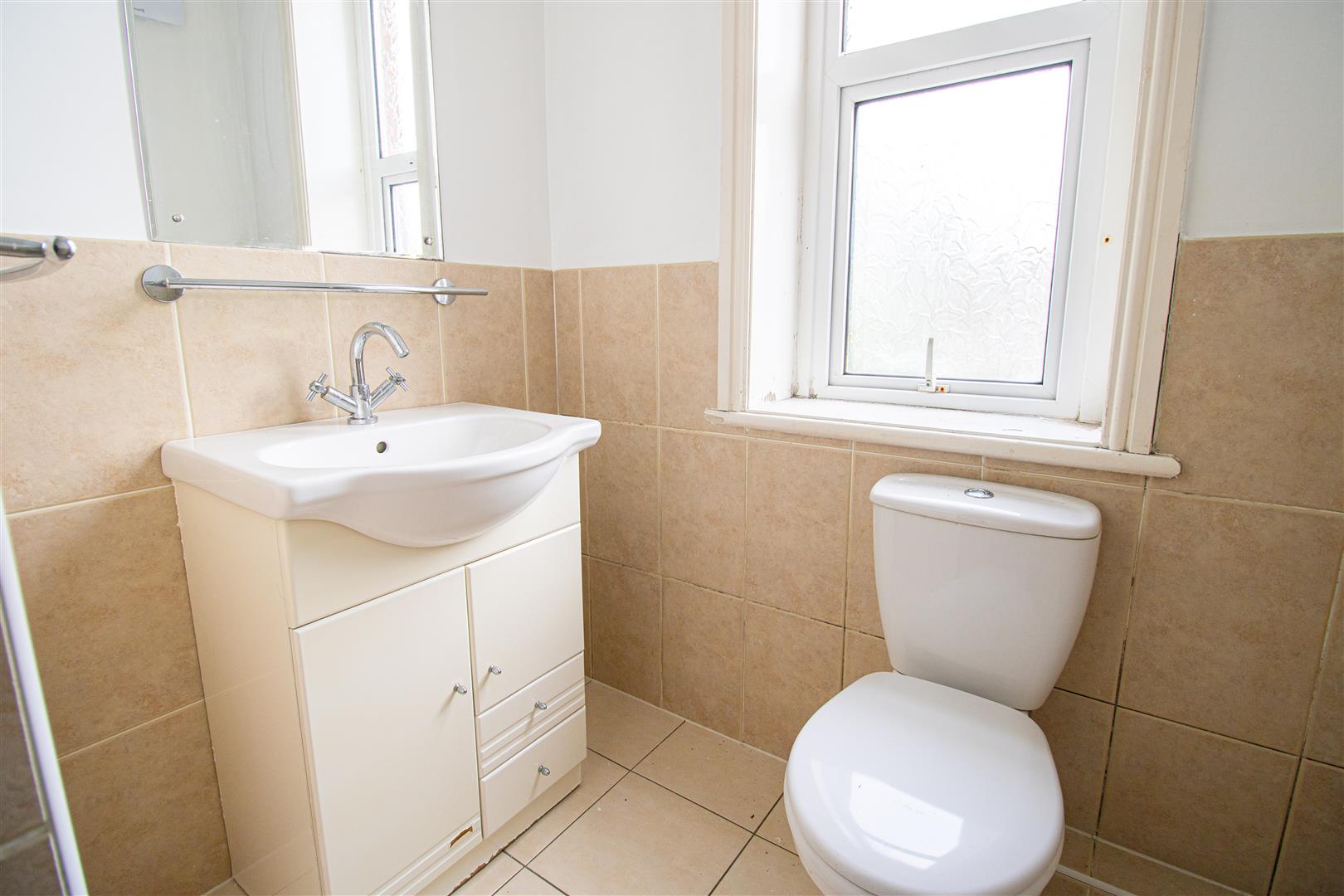 Flat Wove Court in Preston