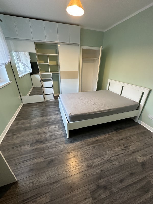 Room Pendeen Crescent in Glasgow