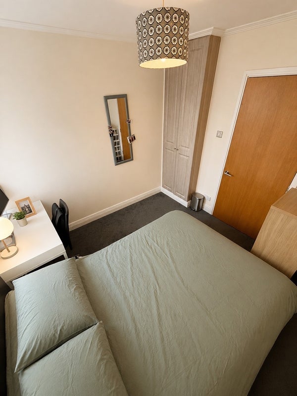 Room Drayton Park in Greater London