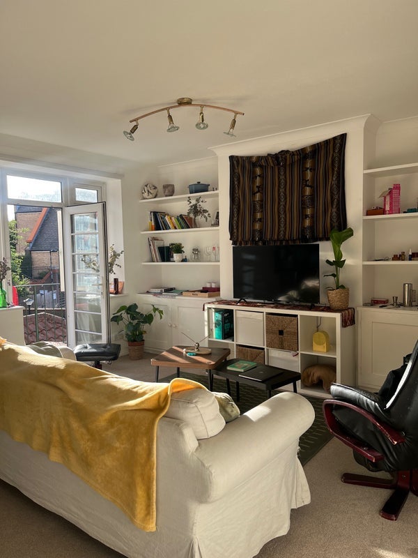 Room Rotherhithe Street in Greater London