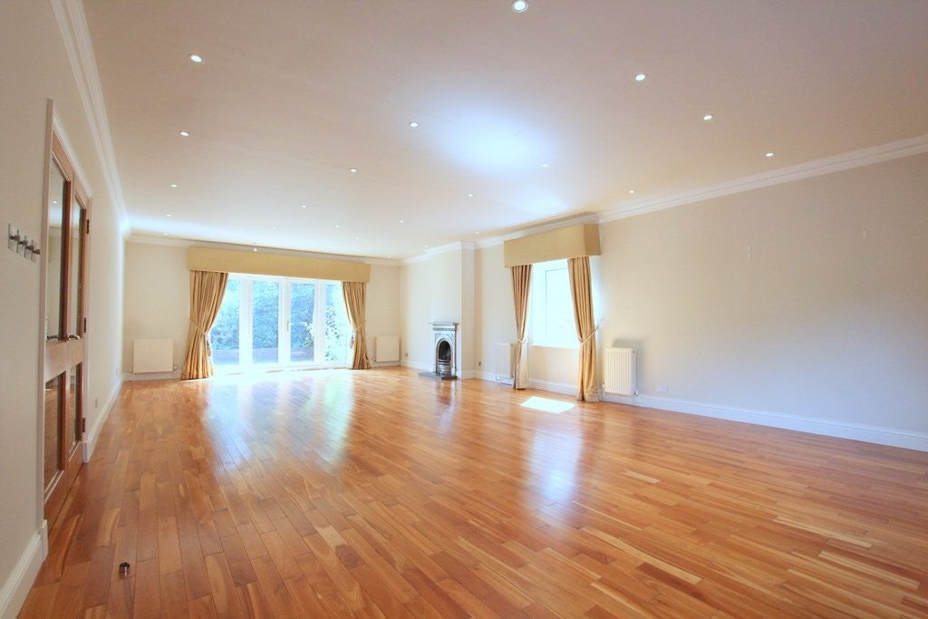 House Coombe Lane West in Greater London