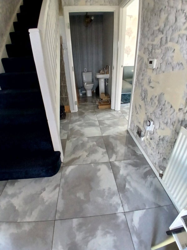 Room Sankey Drive in Dudley