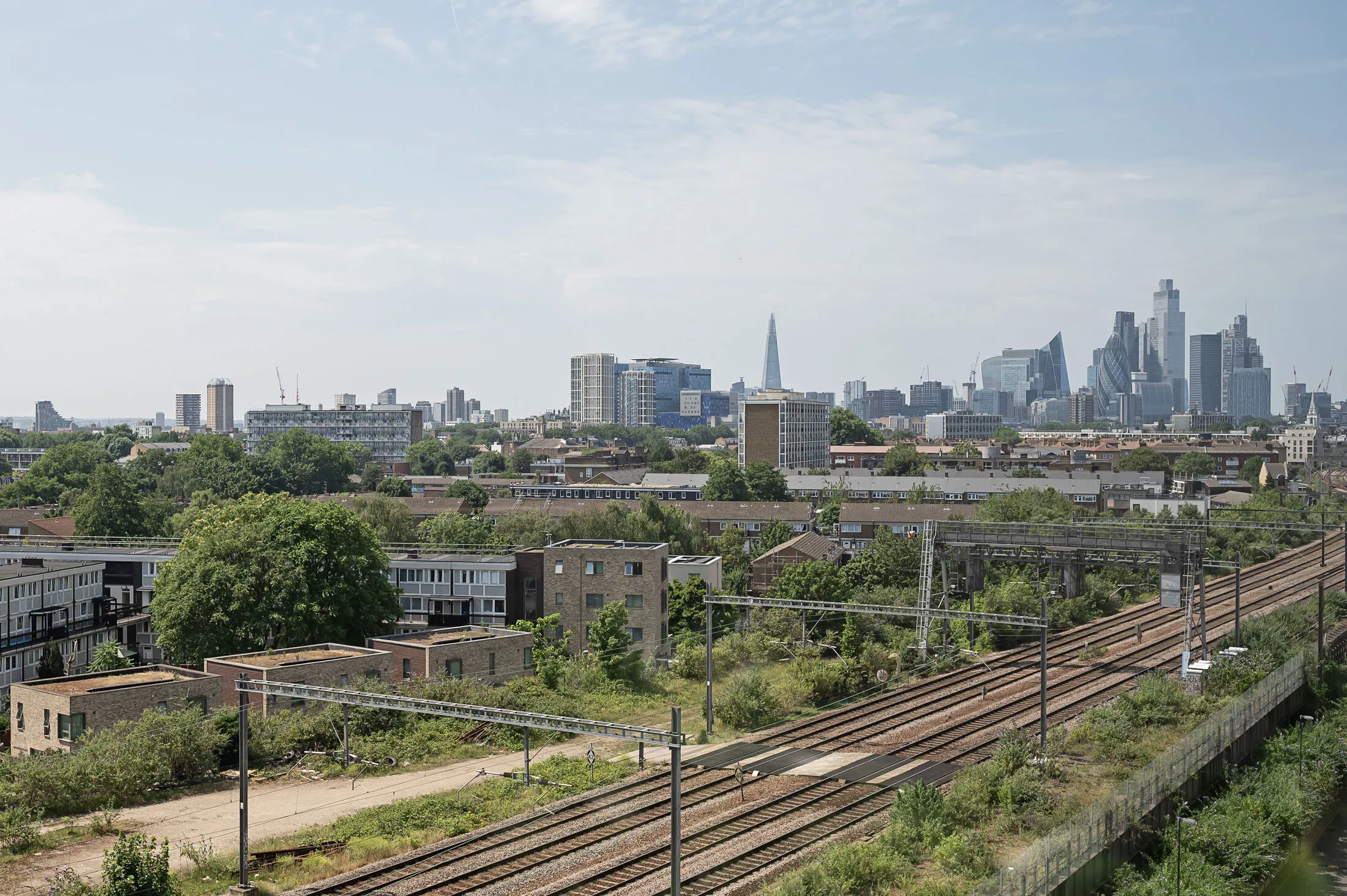 Flat Meath Crescent in Greater London