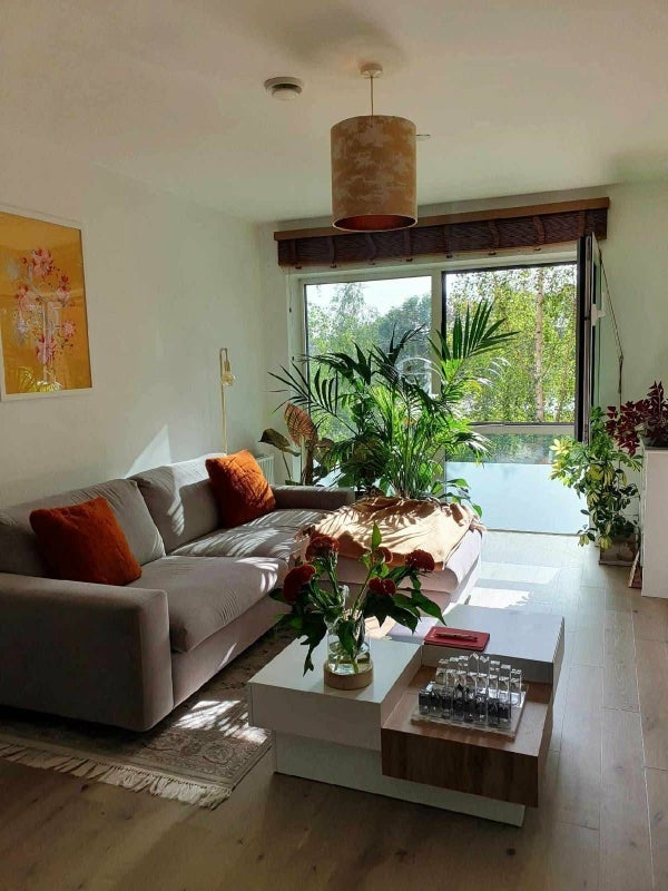 Flat Juniper Drive in Greater London