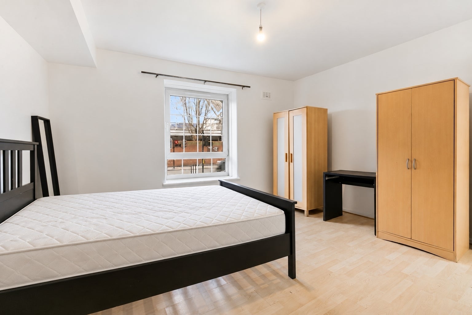 Flat Kennington Oval in Greater London