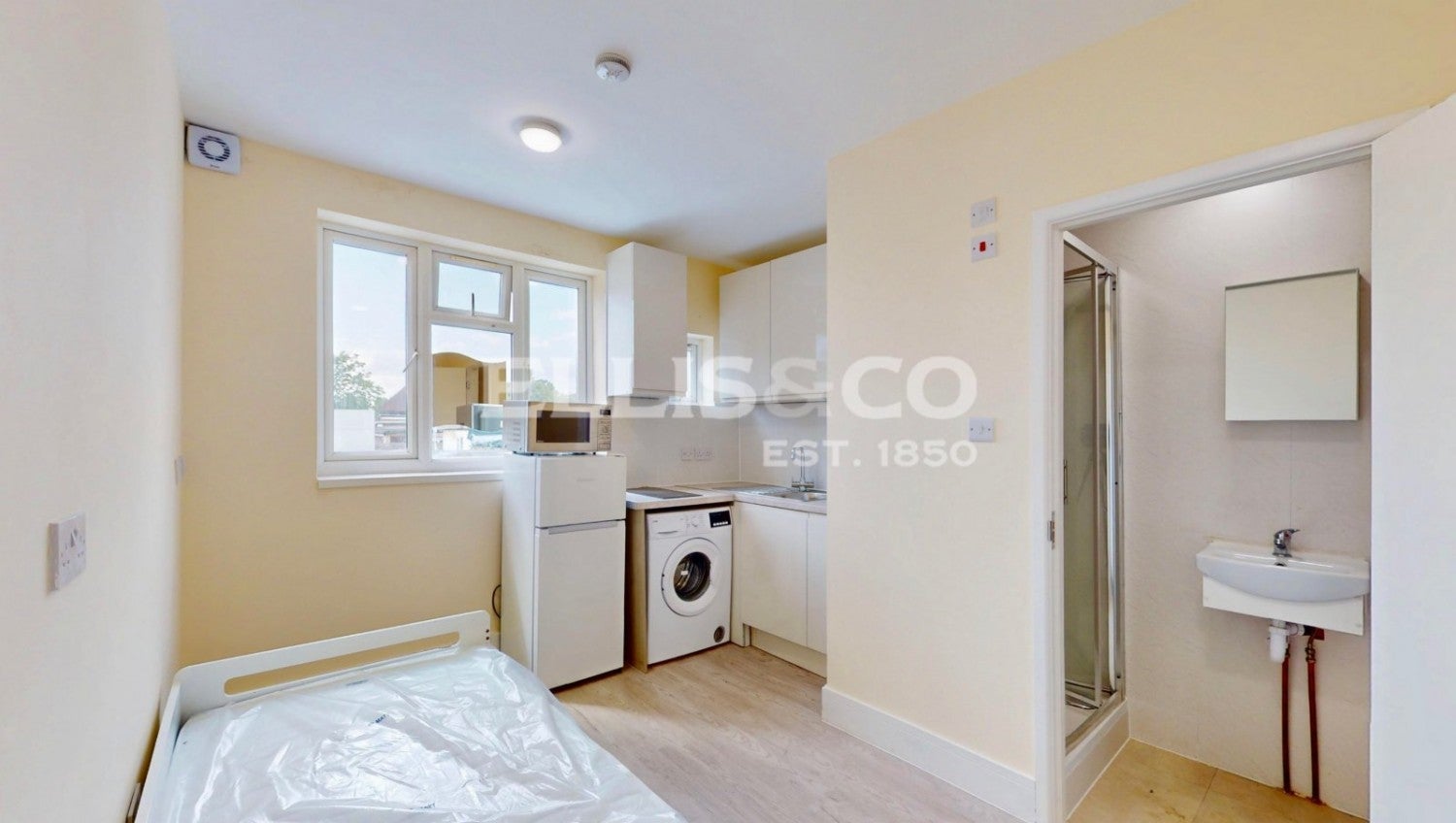 Flat The Broadway in Greater London