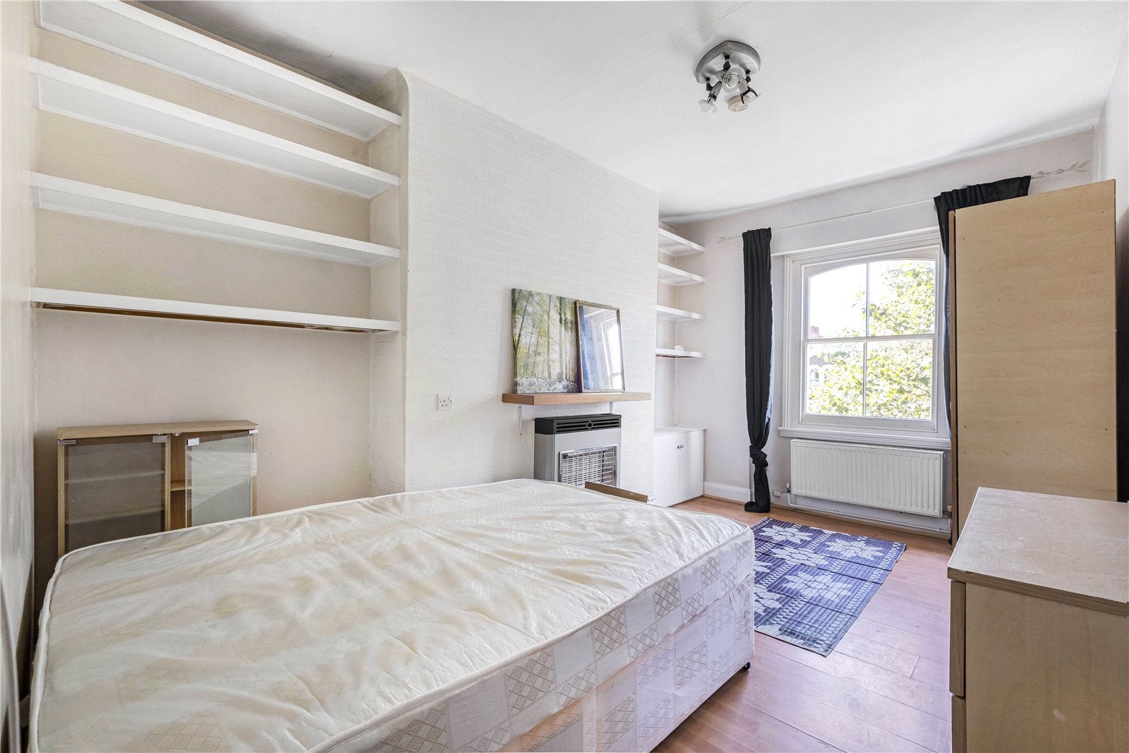 Flat Trafalgar Avenue in Greater London