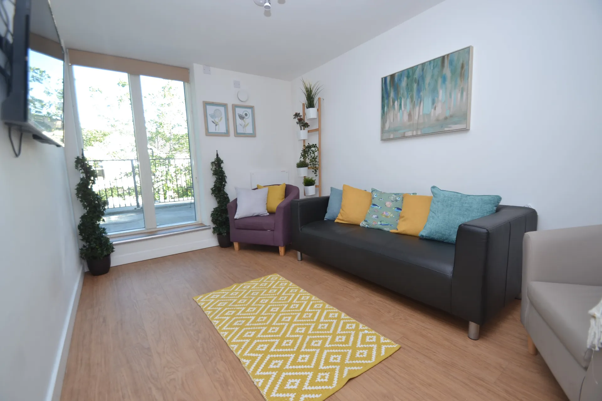 Flat Cogan Terrace in Cardiff