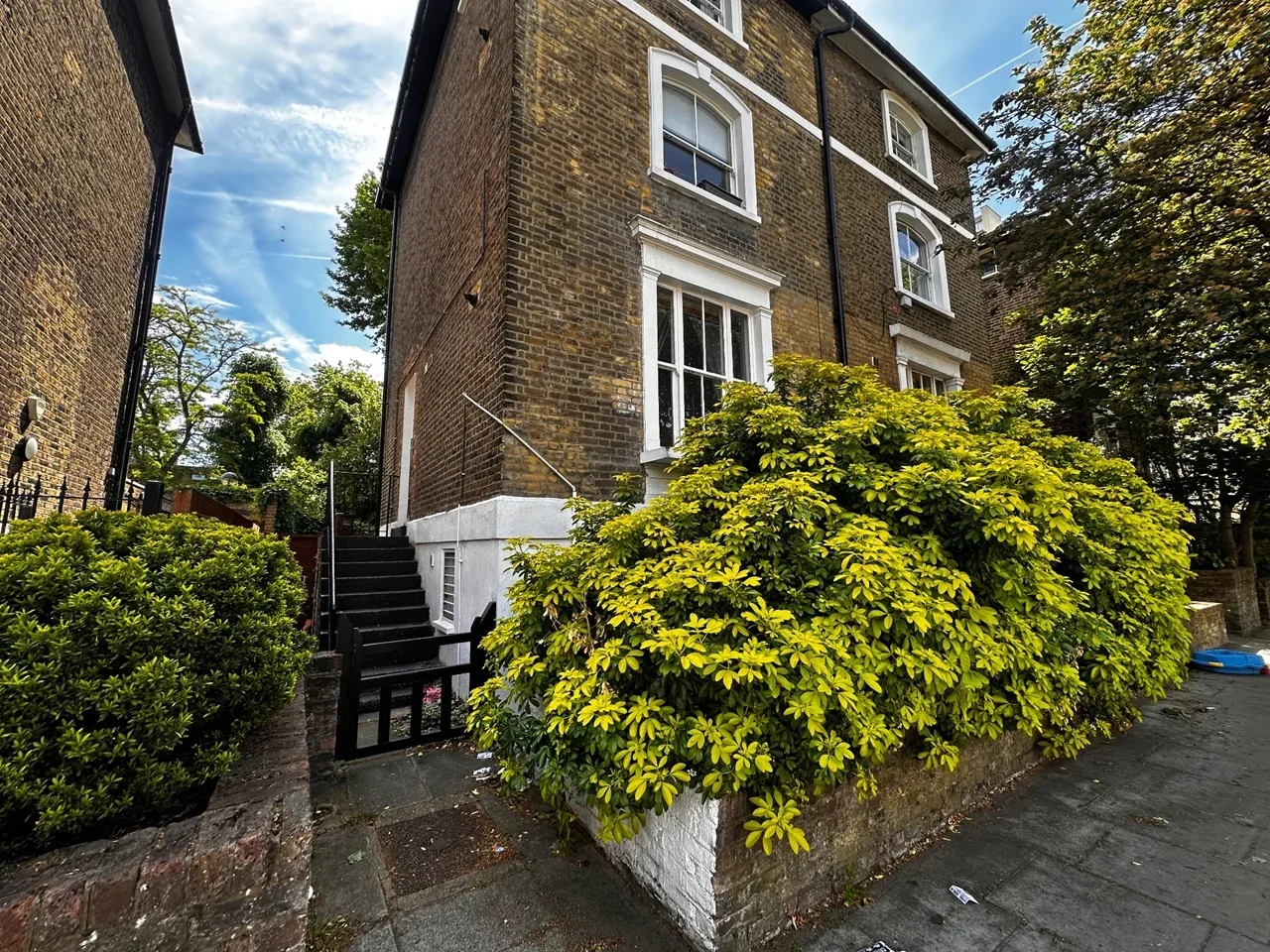 Flat Prince of Wales Road in Greater London
