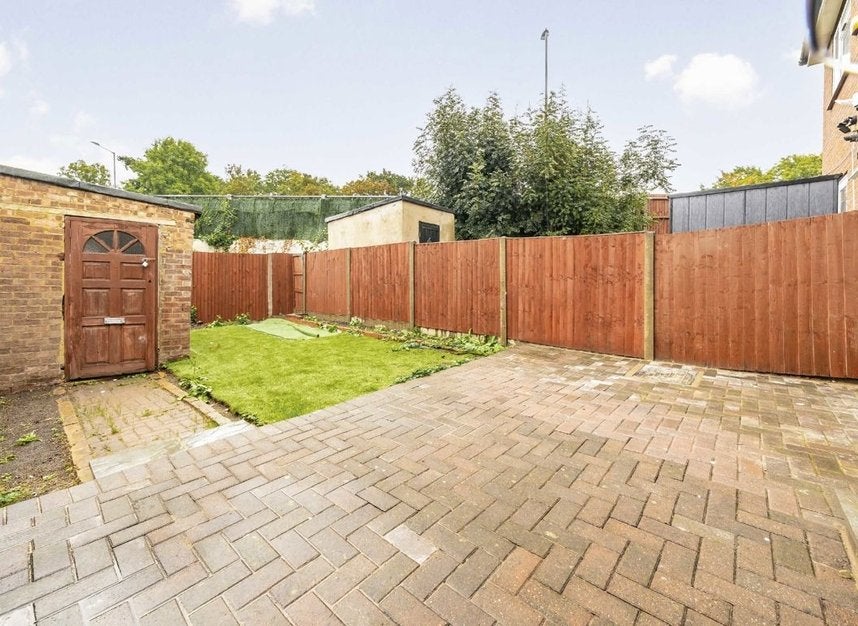 House Orchard Gate in Greater London