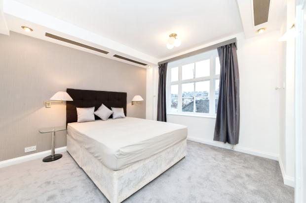 Flat Hertford Street in City of Westminster